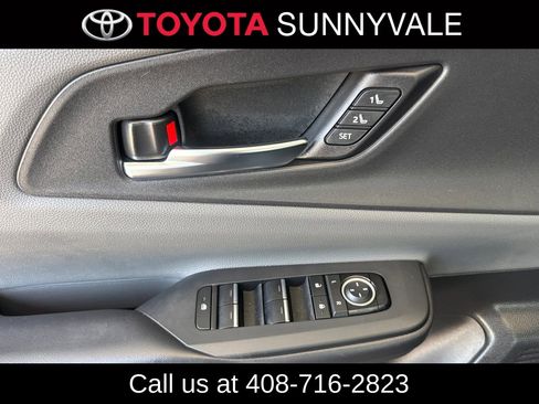 Used 2024 Toyota Prius Limited w/ Limited Premium Package FWD image 15