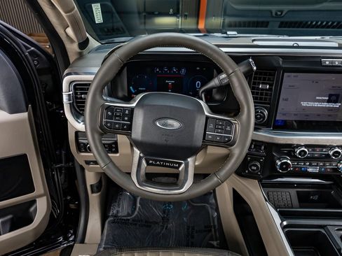 Used 2026 Ford F250 Platinum w/ Platinum Plus Package AWD/4WD image 18