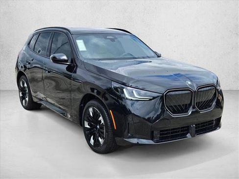 Certified 2025 BMW X3 xDrive30i w/ M Sport Package image 3