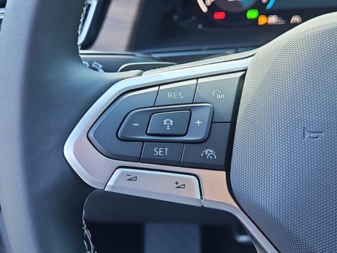 New 2026 Volkswagen Atlas SE image 14