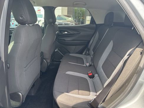 Used 2023 Chevrolet TrailBlazer LT FWD image 14