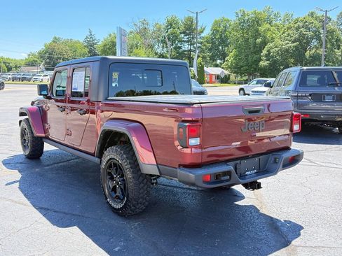 Used 2021 Jeep Gladiator Sport AWD/4WD image 5