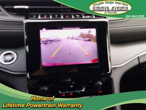 New 2025 Jeep Grand Cherokee L Laredo image 21