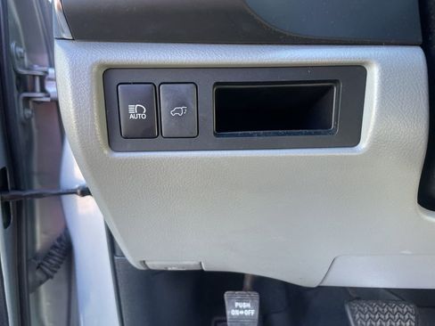 Used 2020 Toyota Sequoia Platinum AWD/4WD image 21