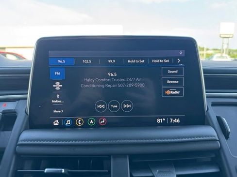 Used 2021 Chevrolet Suburban Z71 w/ Rear Media and Nav Package AWD/4WD image 3