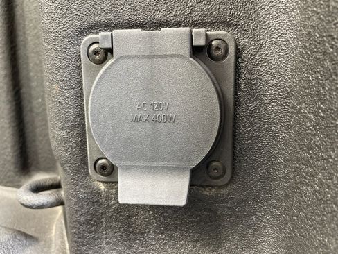 Used 2024 GMC Sierra 3500 Denali image 12