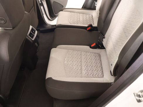 Used 2024 Chevrolet Equinox LT image 11