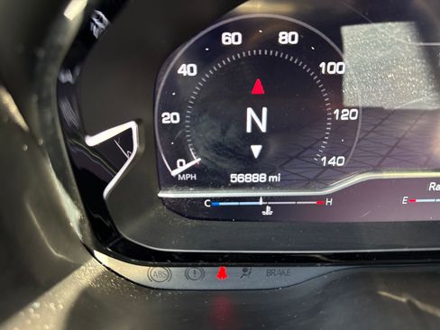 Used 2023 GMC Yukon Denali image 16