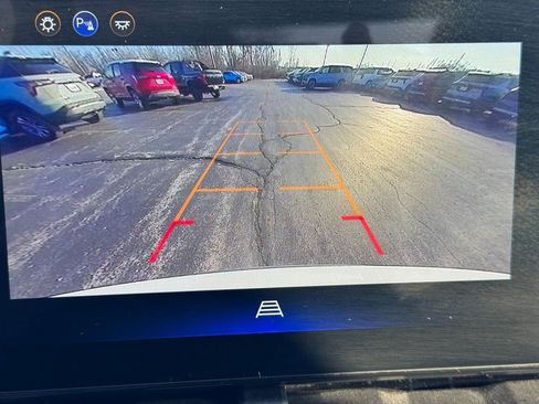 Used 2026 Chevrolet Equinox LT image 22