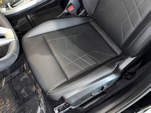 Certified 2025 BMW X2 xDrive28i image 34