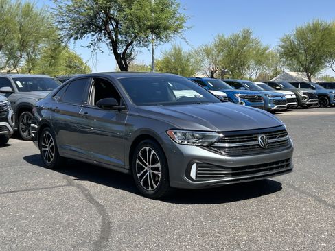 Used 2023 Volkswagen Jetta Sport FWD image 6