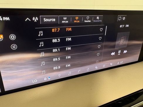 Used 2025 Nissan Armada Platinum Reserve AWD/4WD image 30