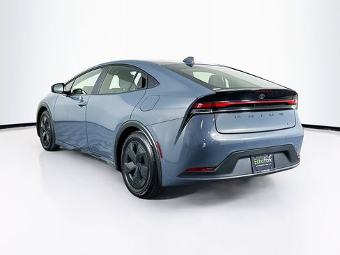 Used 2025 Toyota Prius LE image 5