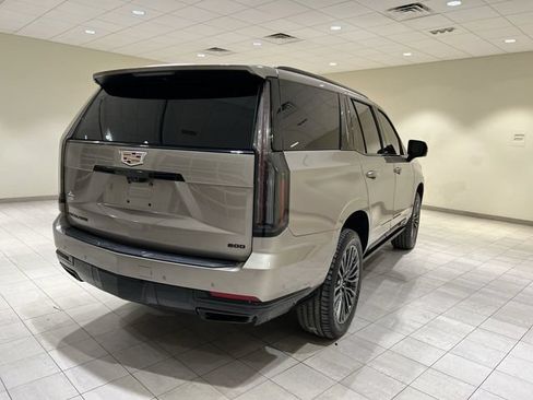 Used 2025 Cadillac Escalade Sport Platinum AWD/4WD image 5