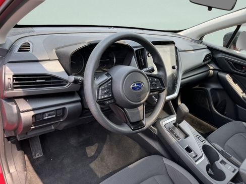 Used 2025 Subaru Crosstrek 2.5i Premium AWD/4WD image 14