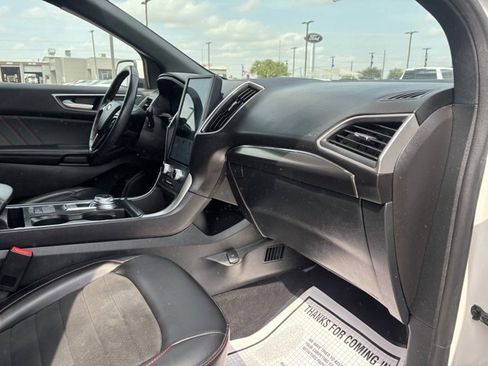 Certified 2024 Ford Edge ST-Line image 26