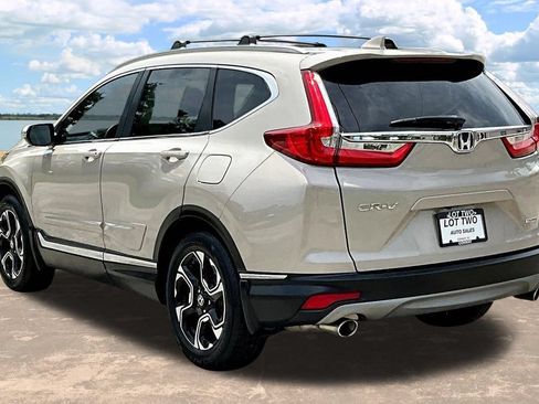 Used 2019 Honda CR-V Touring image 5