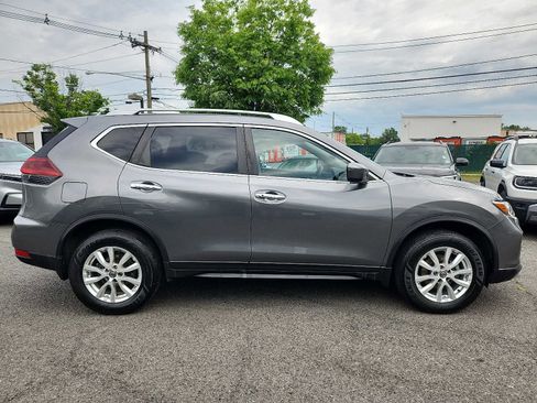 Used 2020 Nissan Rogue SV AWD/4WD image 7