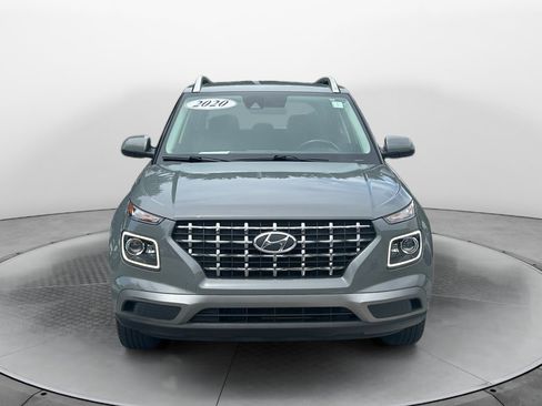 Used 2020 Hyundai Venue SEL w/ Convenience + Premium Package FWD image 2