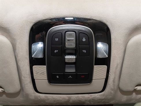 Used 2020 Hyundai Palisade Limited image 16