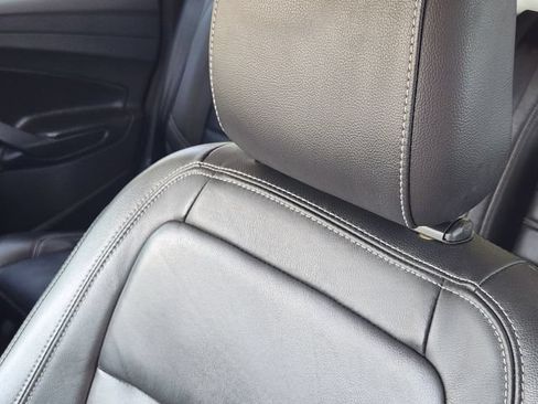 Used 2018 Ford Escape Titanium FWD image 15