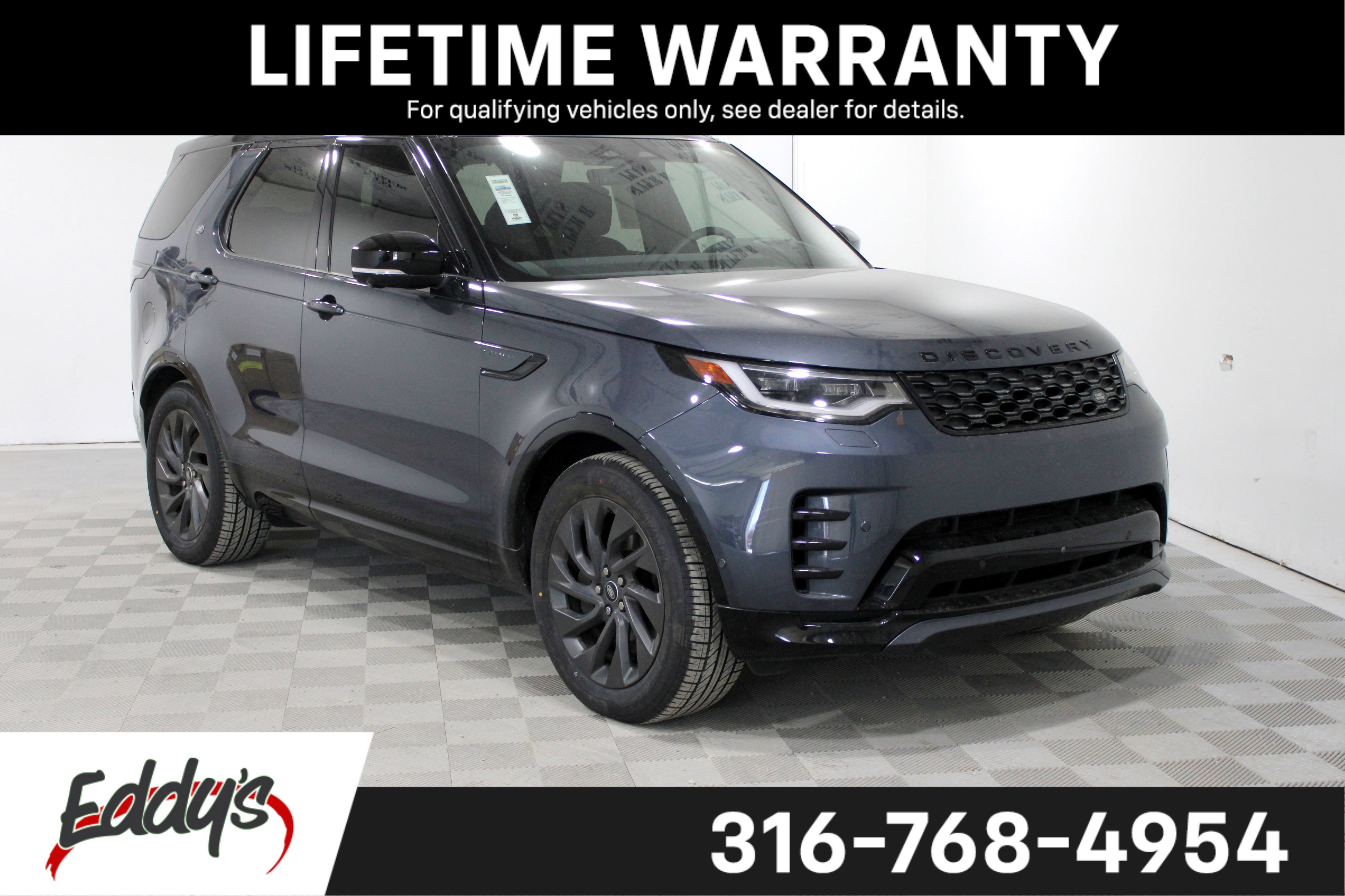 Used 2024 Land Rover Discovery Dynamic SE AWD/4WD image 1