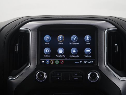 Used 2019 GMC Sierra 1500 SLT w/ Driver Alert Package I AWD/4WD image 17