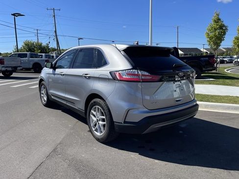 Used 2024 Ford Edge SEL AWD/4WD image 3