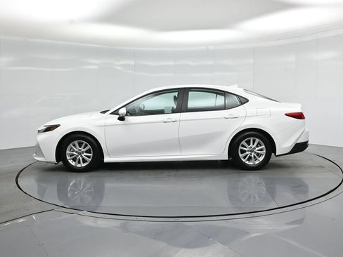 Used 2025 Toyota Camry LE FWD image 24