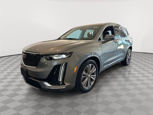 Certified 2025 Cadillac XT6 Premium Luxury w/ Technology Package image 8