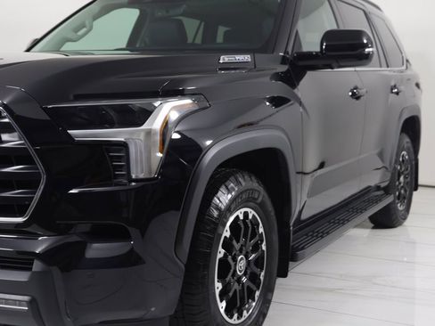 Used 2024 Toyota Sequoia Limited image 77