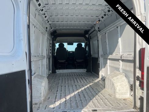 Used 2023 RAM ProMaster 2500 FWD image 9
