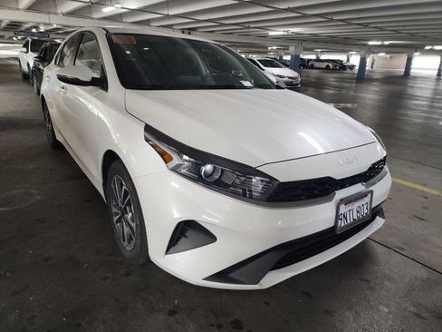 Certified 2024 Kia Forte LXS w/ LXS Technology Package FWD image 2