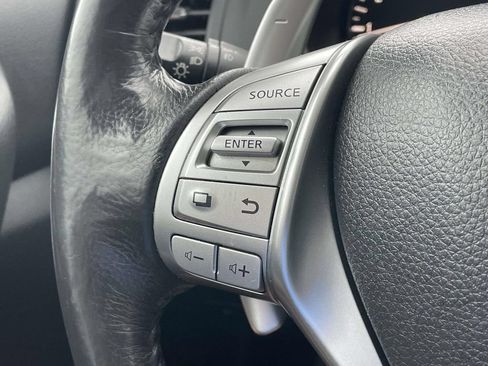 Used 2016 Nissan Altima 3.5 SL w/ 3.5 Technology Package FWD image 26