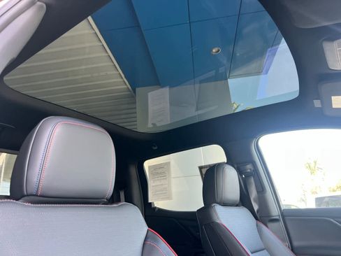 Used 2025 Chevrolet Silverado EV RST image 15