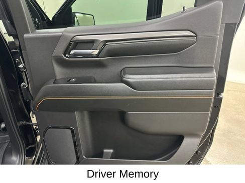 Used 2024 GMC Sierra 1500 AT4 w/ AT4 Premium Package AWD/4WD image 29