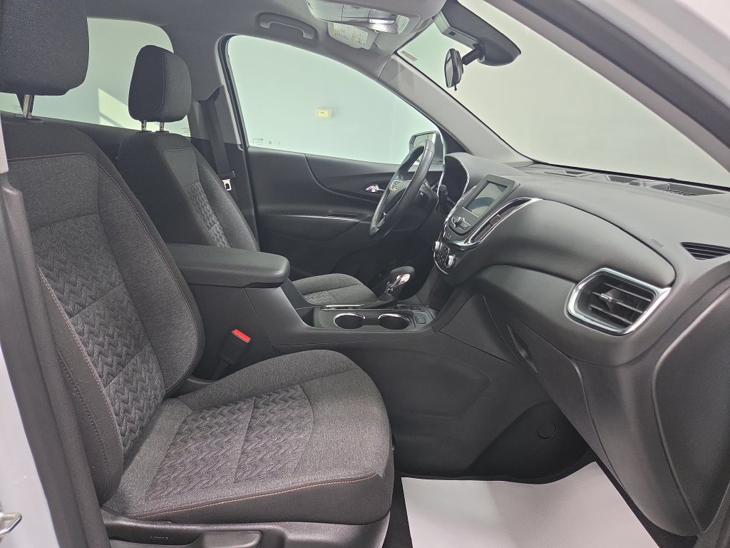 Used 2024 Chevrolet Equinox LT AWD/4WD image 14