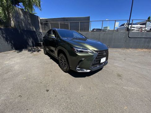 Used 2024 Lexus NX 350h AWD w/ Vision Package image 8