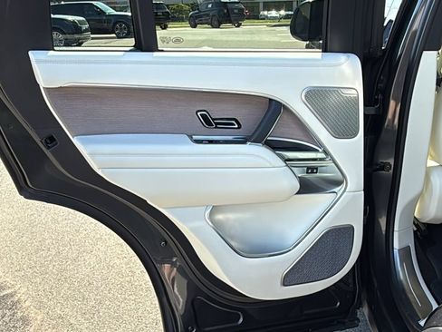 Certified 2025 Land Rover Range Rover Autobiography AWD/4WD image 21