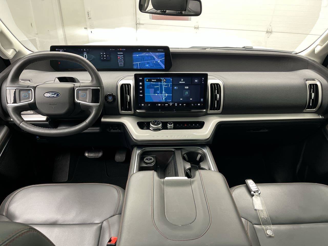 Certified 2025 Ford Expedition Active AWD/4WD image 4