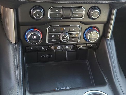 Used 2023 Chevrolet Tahoe LT image 34