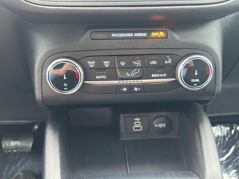 Used 2025 Ford Escape Active AWD/4WD image 26