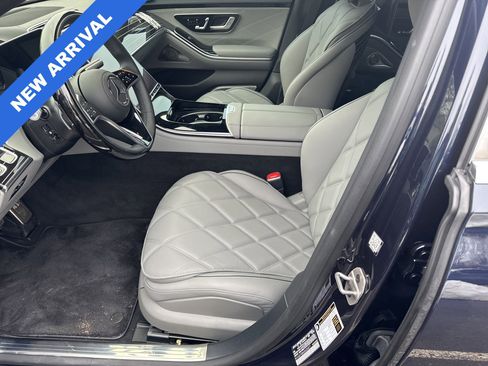 Used 2025 Mercedes-Benz Maybach S 580 4MATIC image 5