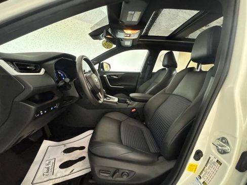 Used 2021 Toyota RAV4 XSE AWD/4WD image 3
