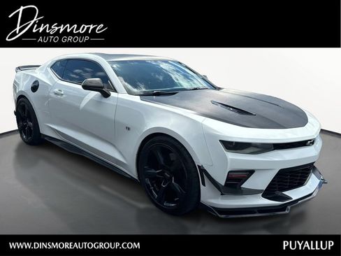 Used 2016 Chevrolet Camaro SS RWD image 1