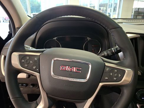 Certified 2023 GMC Terrain Denali w/ Denali Premium Package AWD/4WD image 27