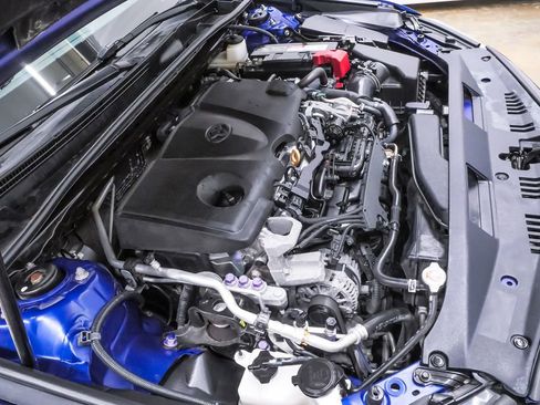 Used 2018 Toyota Camry LE image 31