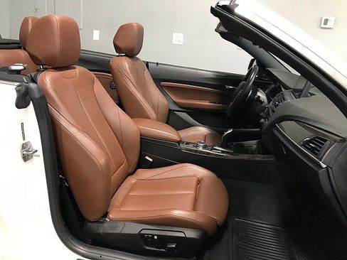 Used 2015 BMW 228i xDrive Convertible image 22