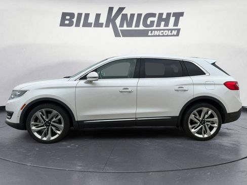 Used 2017 Lincoln MKX Reserve AWD/4WD image 2