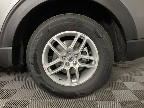 New 2026 Ford Explorer Active w/ Active Comfort Package image 10